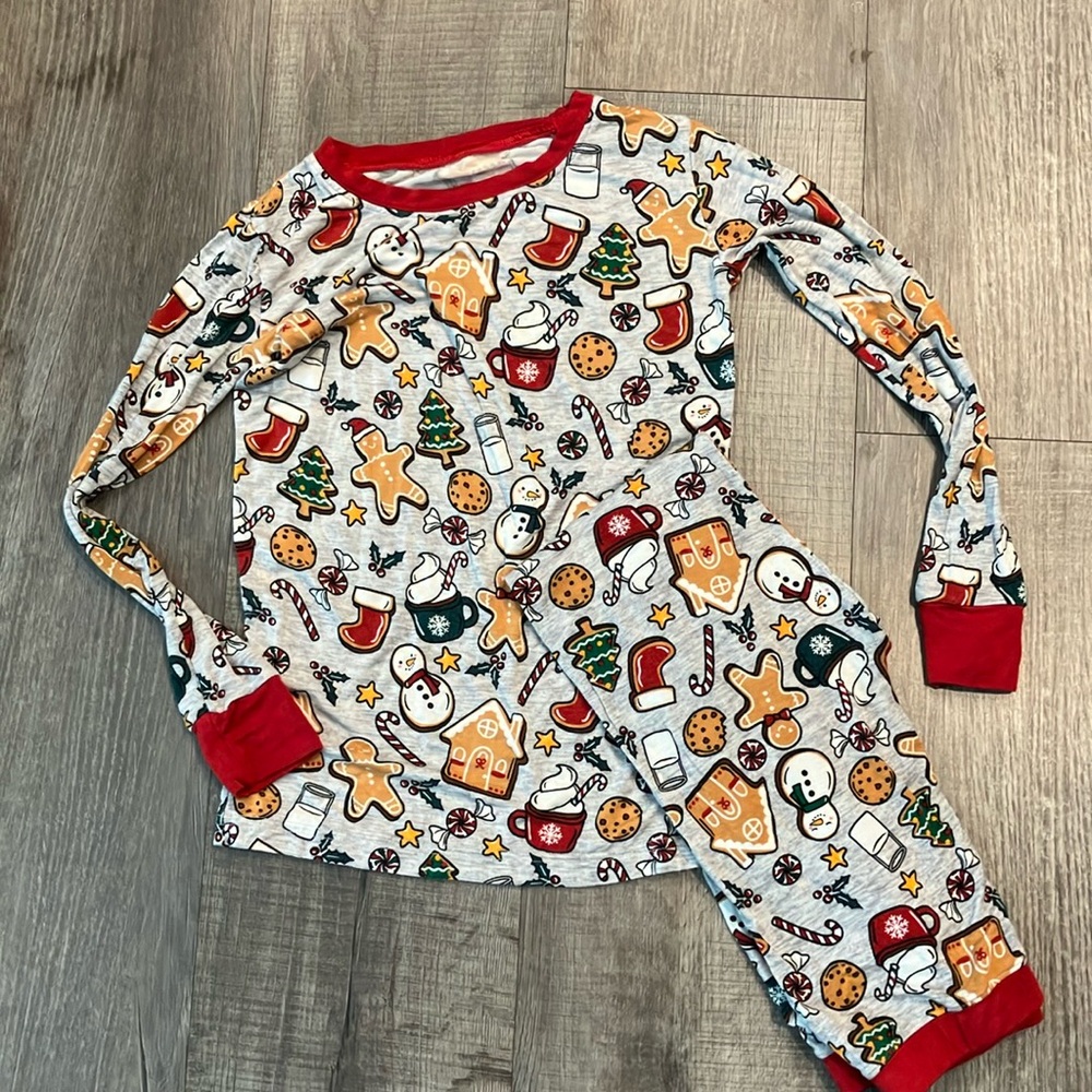 7/8 Little Sleepies 2 piece long sleeve PJ
